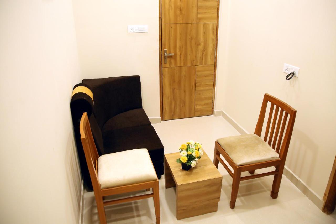 Apollo Court 2*