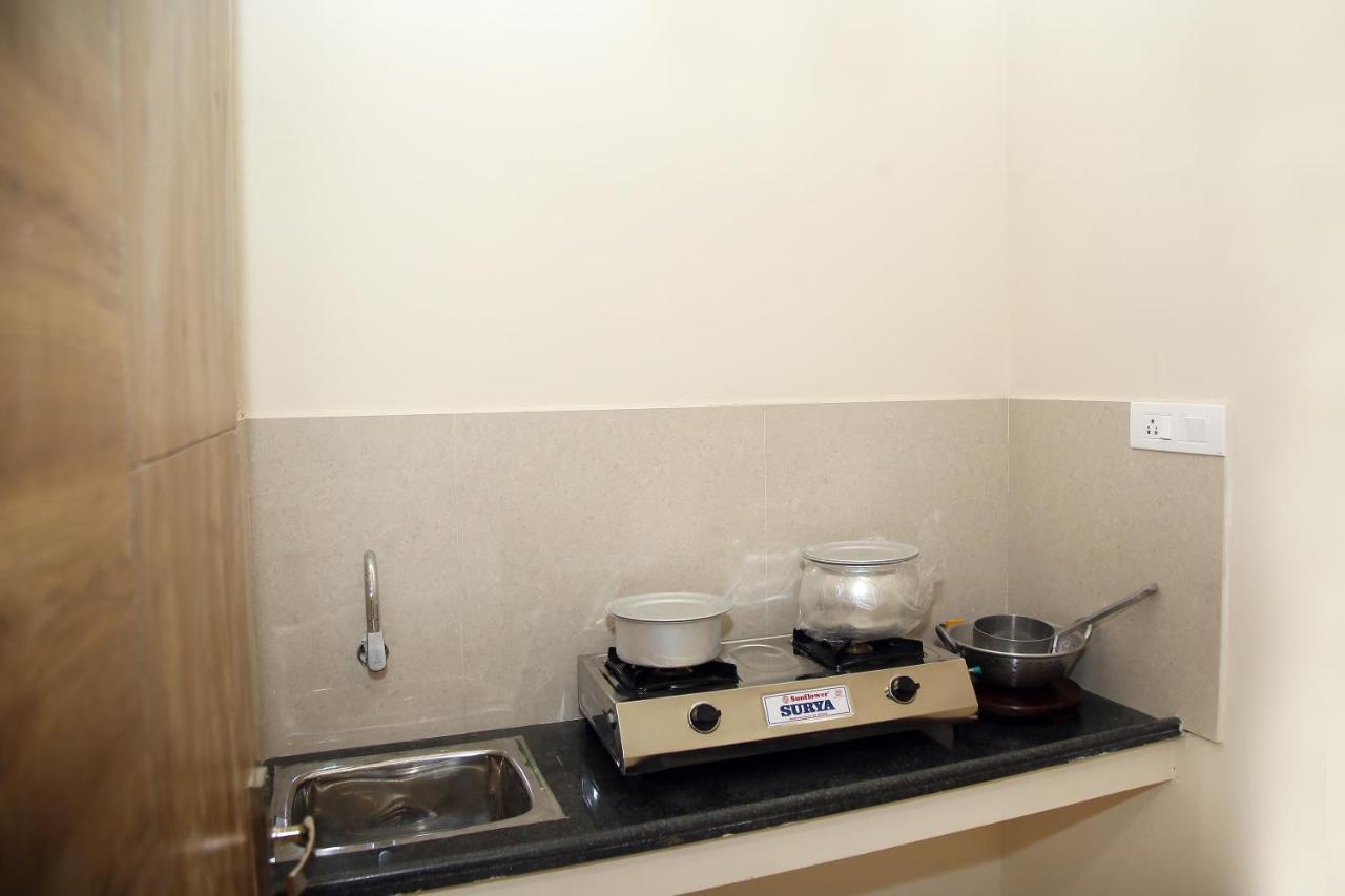 Apollo Court Hotel 2*